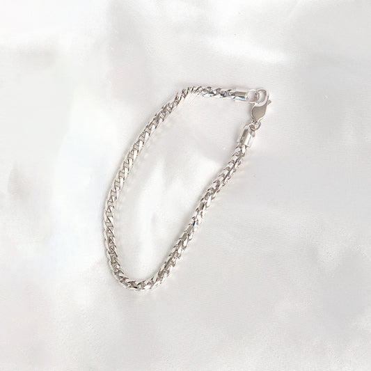 Diamond Cut Foxtail Bracelet in 10KT White Gold