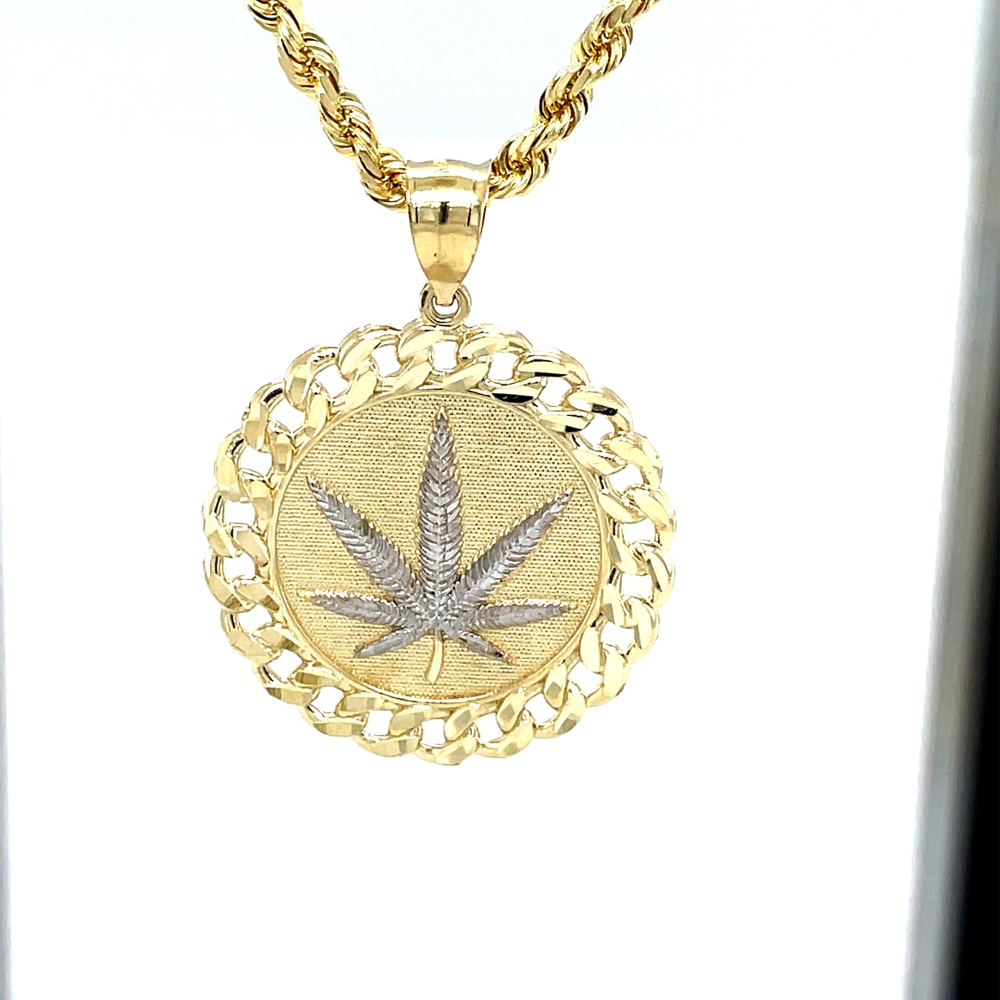 Round Medallion Pendant in 10KT Yellow Gold - Multiple Designs