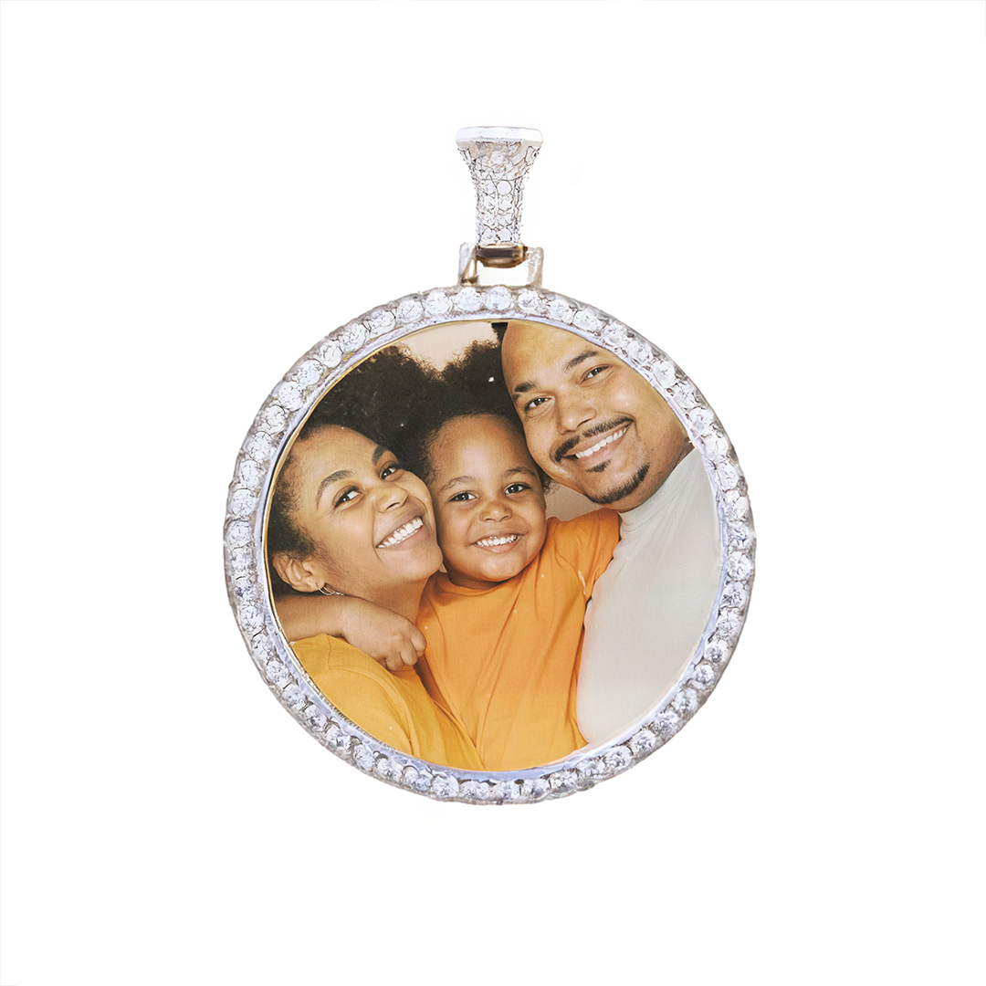 Diamond Photo Memory Pendant - 0.65 Carat in 10KT Yellow Gold
