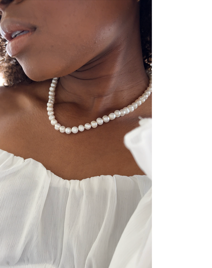 Classic Pearl Necklace - The Perfect Bridesmaid Gift