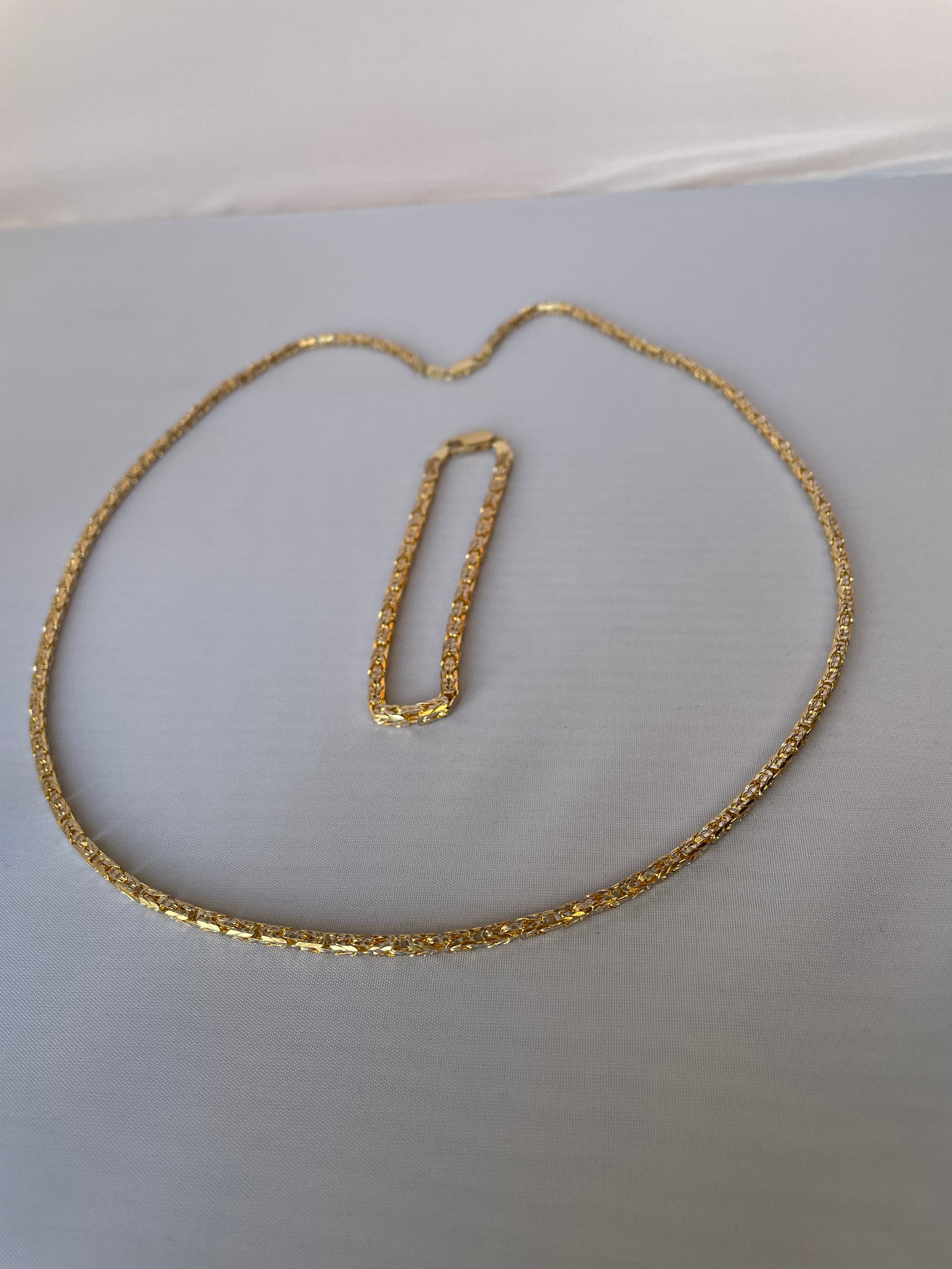 Diamond Cut Curb Link Bracelet, Chain 10KT 2 Tone Gold